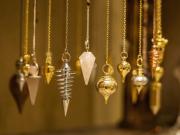 Использование маятника.