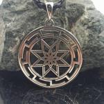 Славянский оберег Алатырь щит в протуберанце серебро