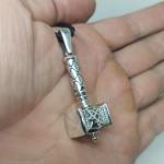 Славянский оберег Молот Сварога из серебра