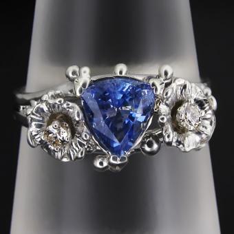 Кольцо с еремеевитом