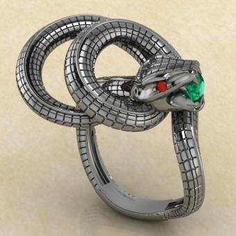 Кольцо - талисман Змея с камнем в пасти из серебра