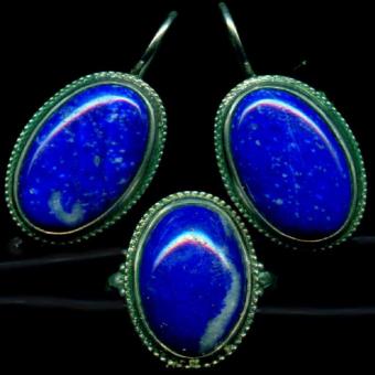 Украшение из лазурита