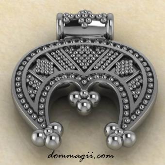 Оберег Трехрогая Лунница из серебра