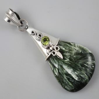 Подвеска с серфинитом