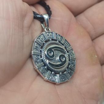 Зодиакальная подвеска Рак из серебра