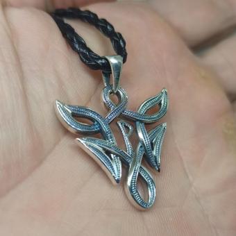 амулет Руна Вуньо в вязи из серебра