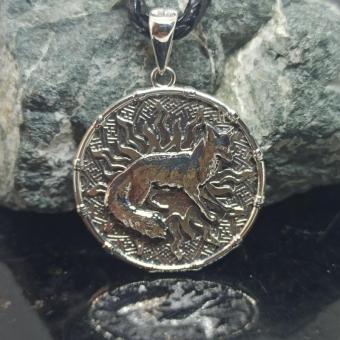 Славянский оберег Чертог Лисы с лисой из серебра