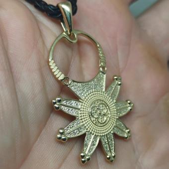 Подвеска Колт из золота