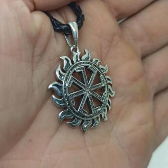 Славянский оберег Колядник в солнце из серебра