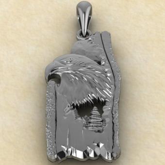 Оберег Орел в лесу из серебра