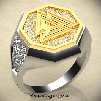 Кольцо Вальунут из серебра с вставкой из золота